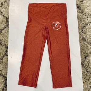 NWOT Alphalete cropped leggings L